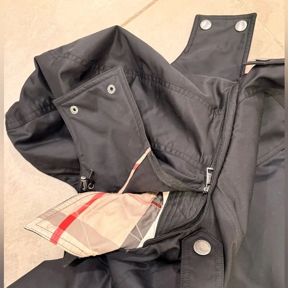 Burberry Black Hooded Trench with Signature Check Lining - Picture 13 of 13